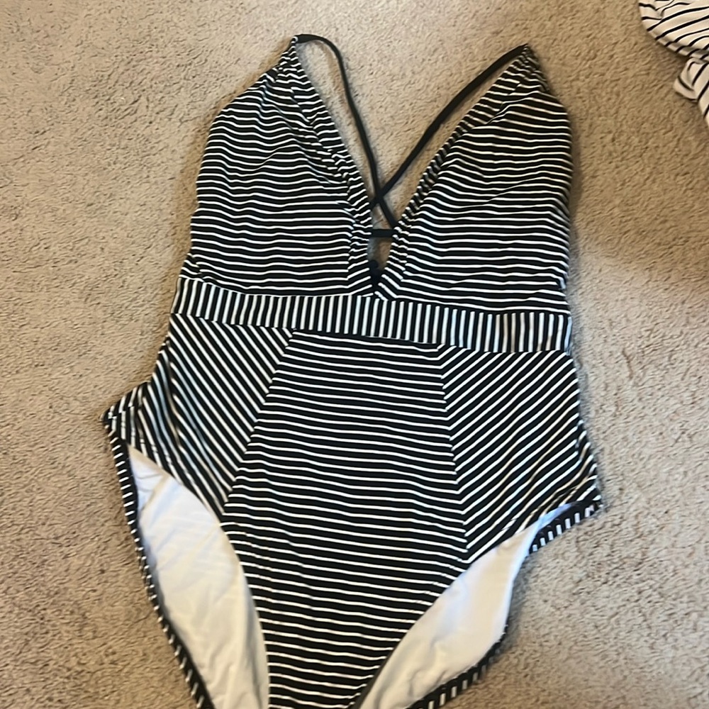 La Blanca one piece bathing suit black with white stripes